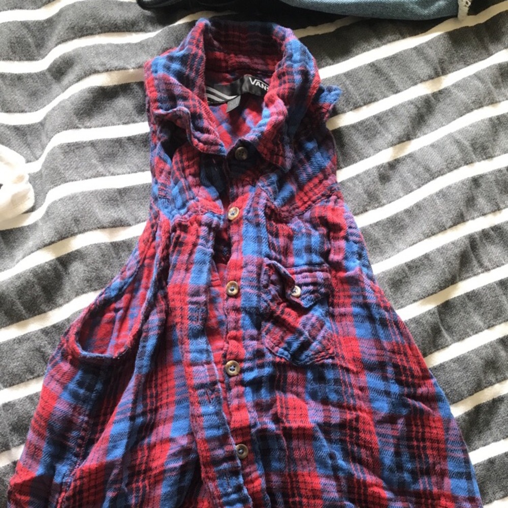 Vans tank top with open back